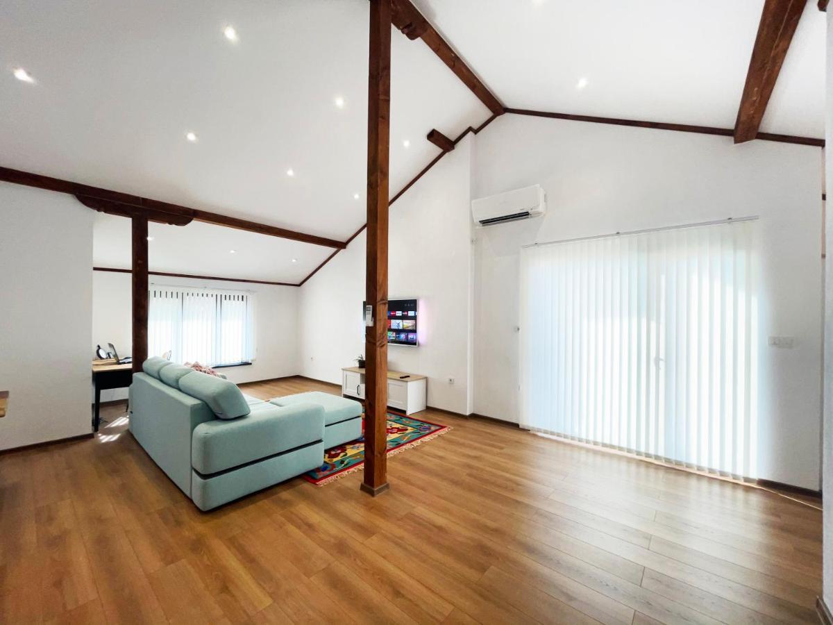 Stylish Loft Studio With Great View To Ardino Buitenkant foto